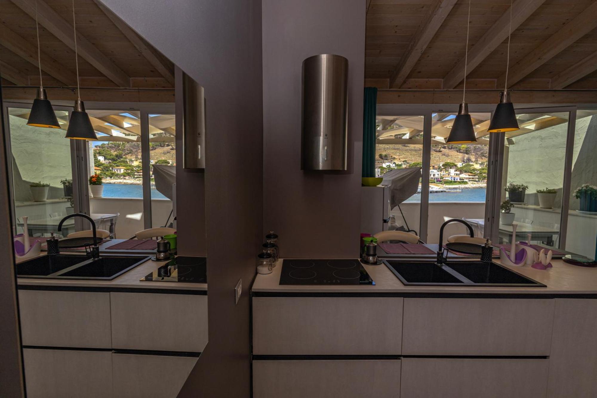 La Piazzetta A Mare Holiday House Sferracavallo Ngoại thất bức ảnh